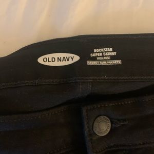 Old navy distressed skinny jeans size 14